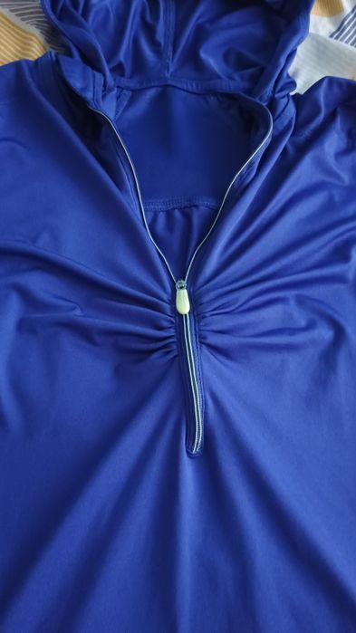 Bluza sportowa z kapturem