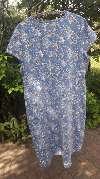 Nowa sukienka letnia rozm.52