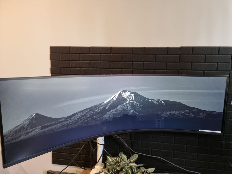 Monitor Samsung Odyssey G9 49'
