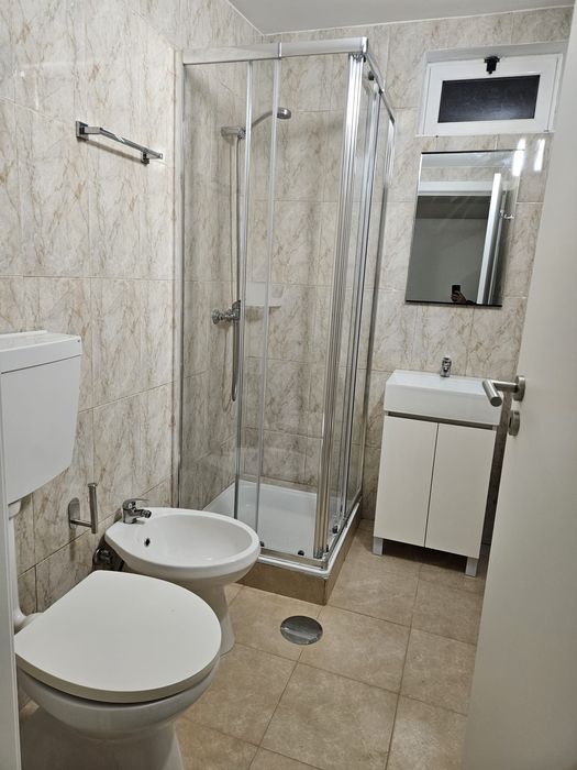 Arrenda-se quartos p/ estudantes junto ao parque nascente