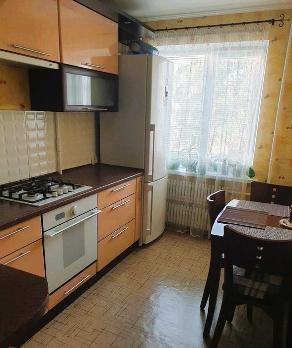 Продаж 2 кім. квартири на ж/м Покровський. Терміново!