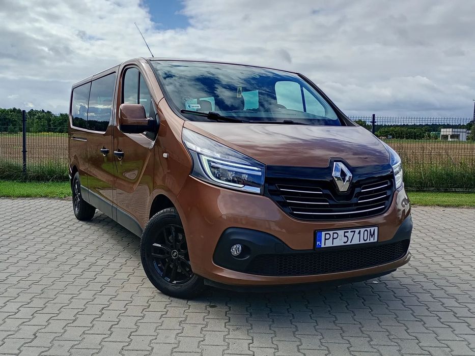 Renault Trafic stan idealny, 8/9-osobowy, bogate wyposażenie