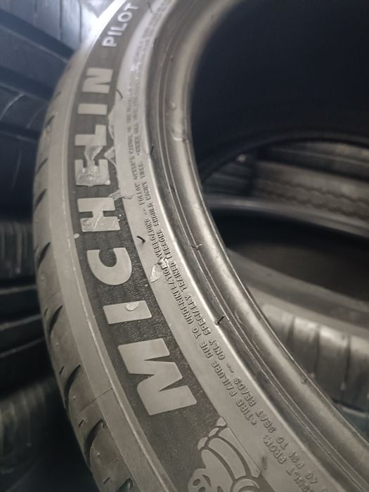 Pneus 255/40/20 Tesla