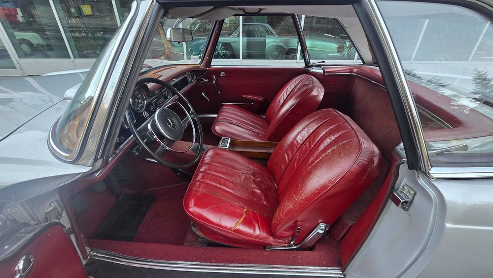 Mercedes-Benz 230SL W113 Pagode 1964 Classico registado en Portugal