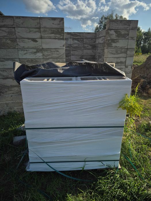 Paleta bloczka betonowego na ogrodzenie
