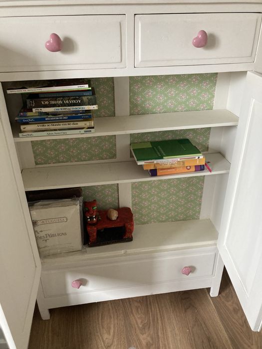 Movel estreito remodelado