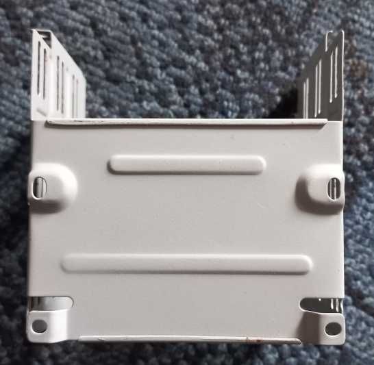 Корзина для винчестера для обычного корпуса компьютера