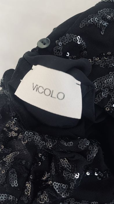 Bluzka z cekinami ViCOLO. Rozm S