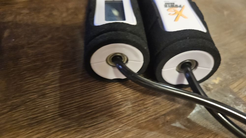 Електрична скакалка з підрахунком прижків