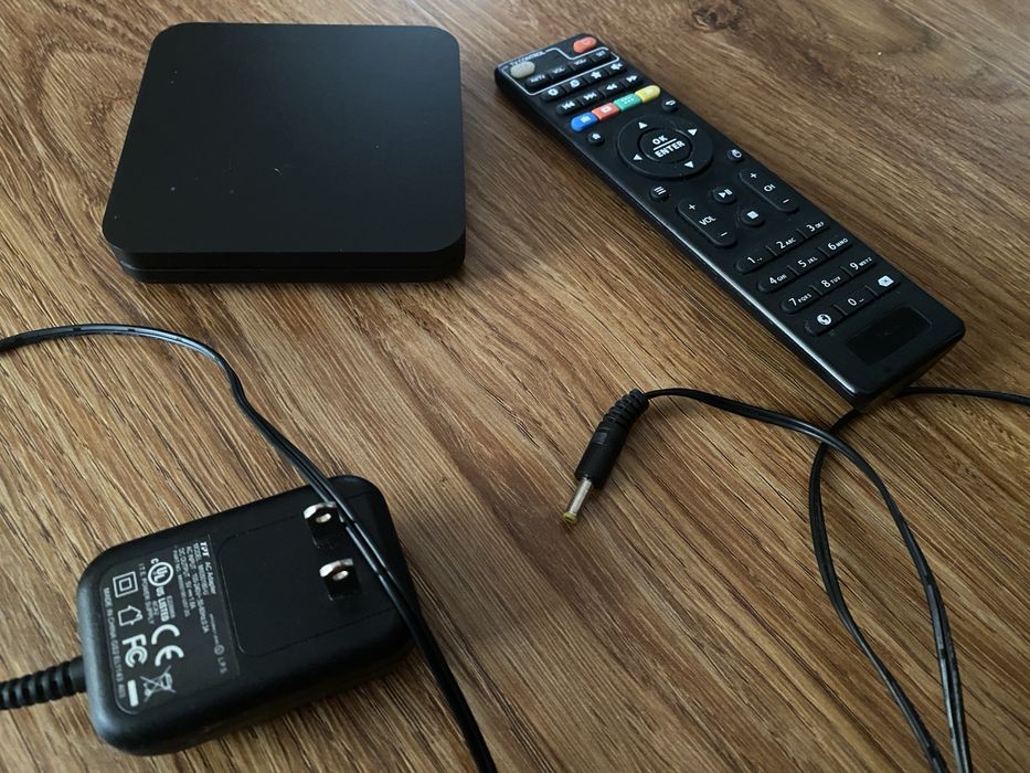 Тв приставка Omega tv box 2