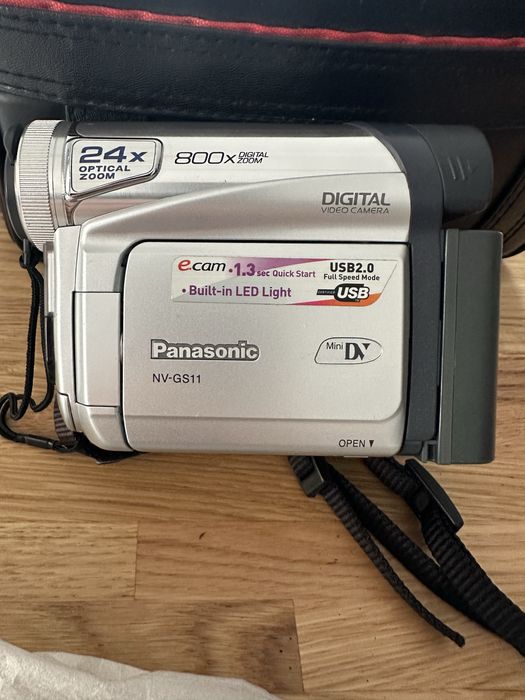Kamera Panasonic nv-gs11