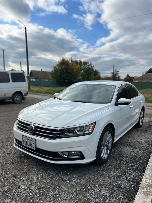 Volkswagen Passatт б8