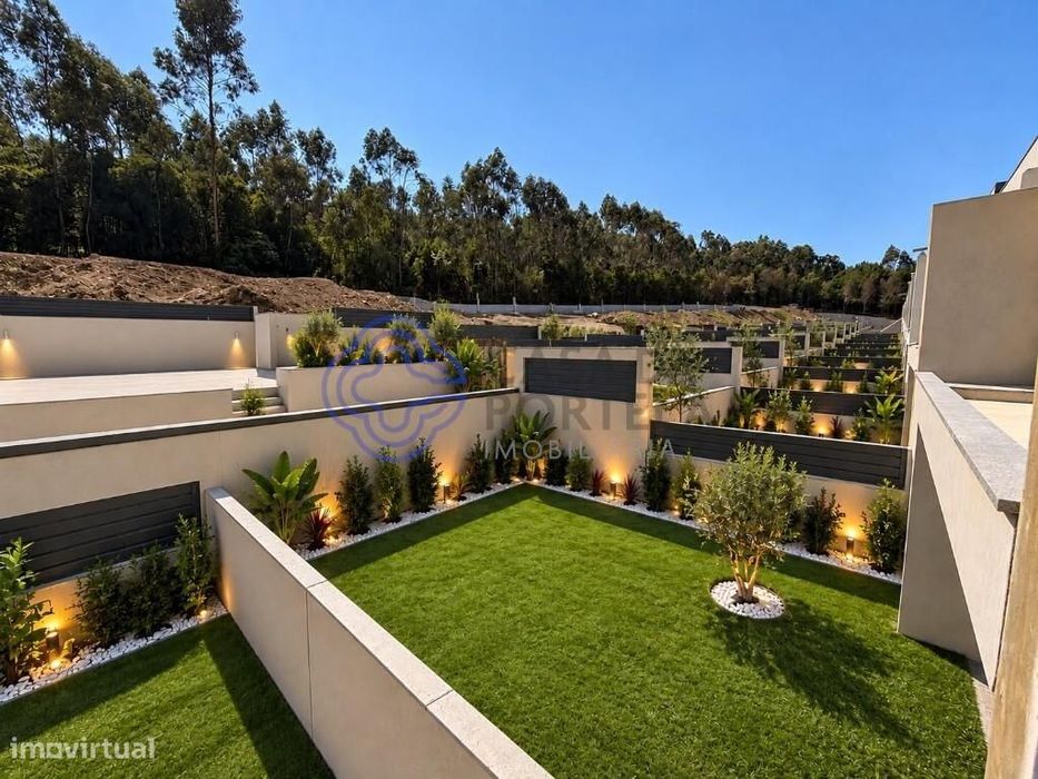 Moradia T3 Nova em Valongo | 3 Suítes, Jardim Privativo e Elevada Efic