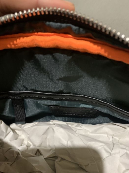 Bolsa monograma da Lacoste de cintura
