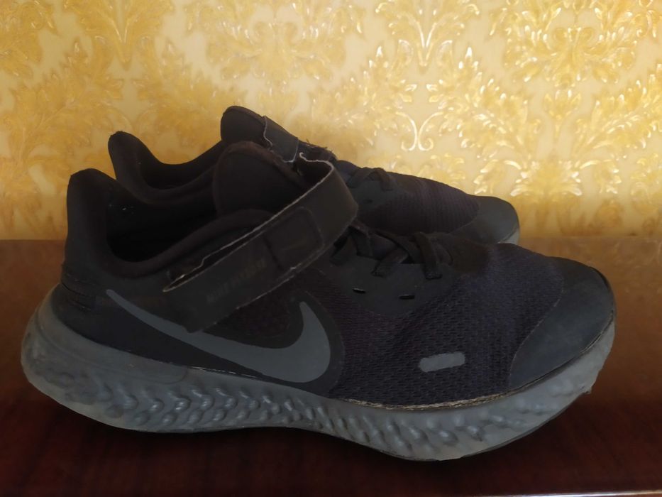 Кросівки для хлопця