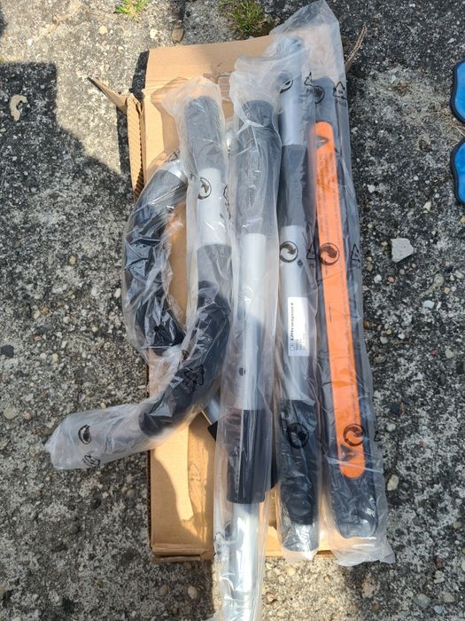 Trenażer wielofunkcyjny drążek do podciągania na drzwi