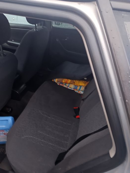 Sprzedam Audii LPG. Silnik 2.0 klimatronik radio multimedia w ciągłym