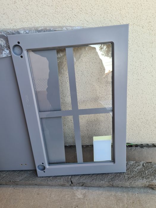 BODBYN szary i szuflada pełne i przeszklone. 40x60