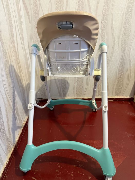 Стільчик для годування Carrello