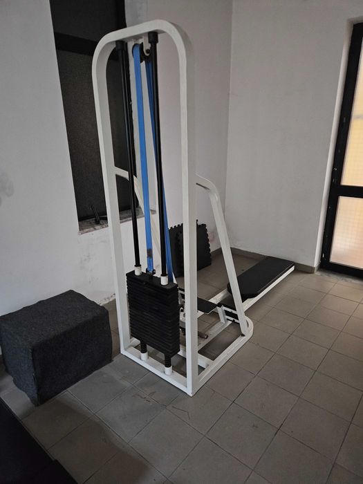 Máquinas e equipamentos de ginásio