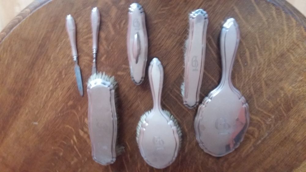 Zestaw lusterko itd..srebro 800 antyk waga ok. 650 gram Okazja!