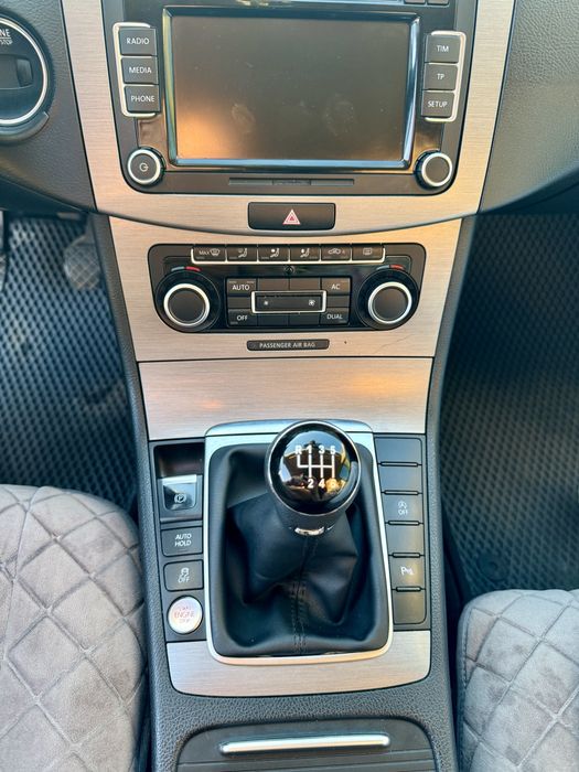 Volkswagen Passat 2011 VIN WVWZZZ3CZCE058303 фото оголошення 9 з 16