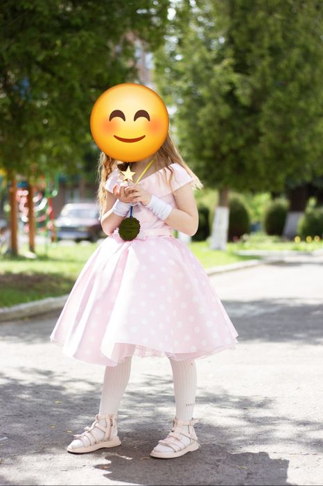 Святкова дитяча сукня в ретро-стилі