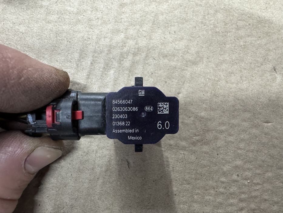 Проводка с парктрониками заднего бампера Chevrolet Bolt EUV 2023