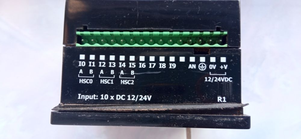 Sterownik modulowy Unitronics M 90