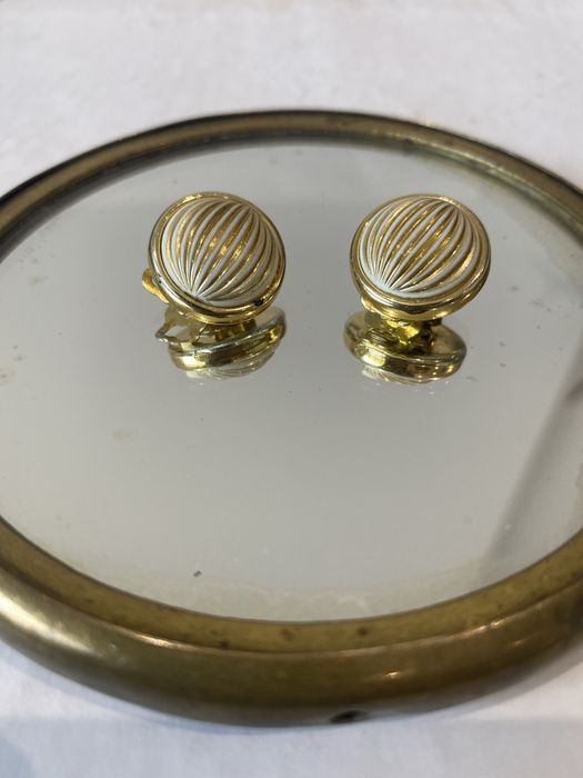 Klipsy z prl-u zloto białe kolczyki