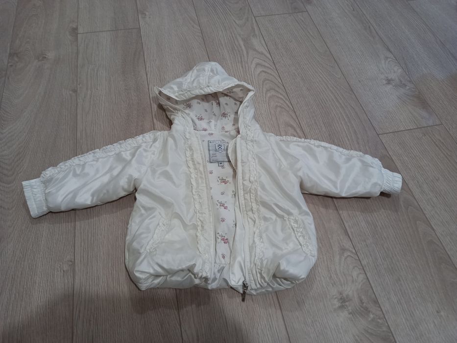 Куртки для дівчинки демі  74-80р.