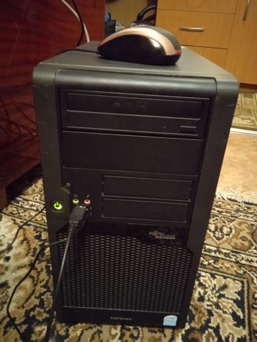 Продам системный блок SIEMENS