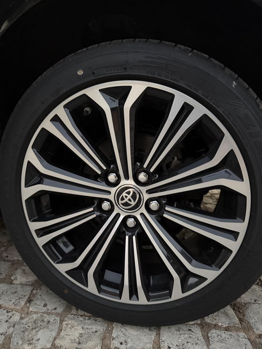 Toyota Corolla 1.8 Hybrid Team Deutschland 1.º Dono / Garantia 10 anos na marca / Full Extras