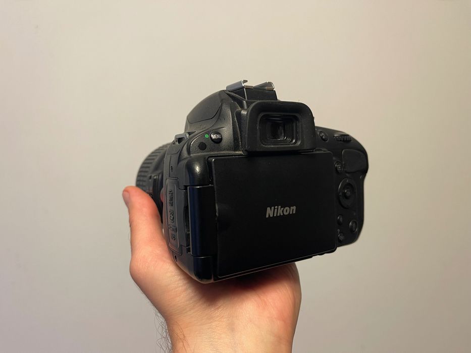 Nikon D5100 18-55mm