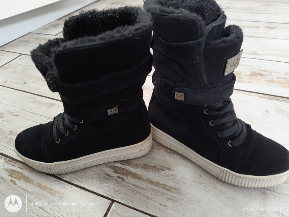 Зимові кеди, черевики UGG, б.у, 37р, устілка 23,5-24.