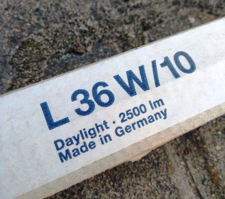 Lampa jarzeniowa oprawa jarzeniówki ZALUX żarówki OSRAM