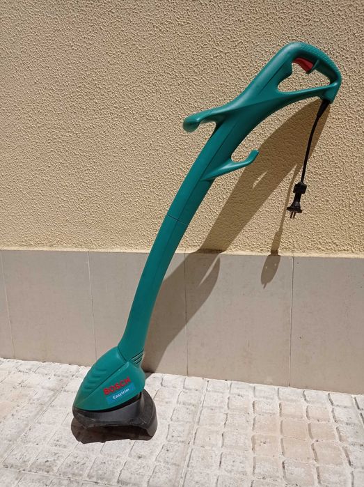 cortador de relva, aparador de relva e escarificador