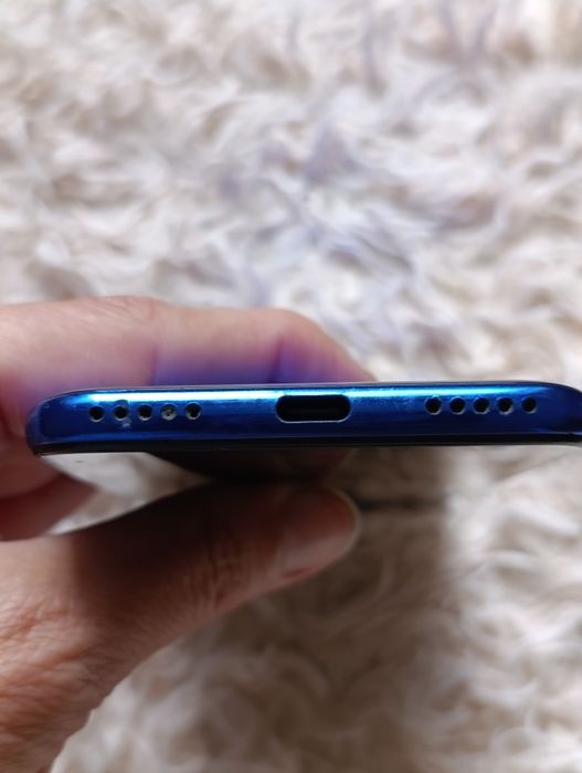 Телефон Xiaomimi Mi A3