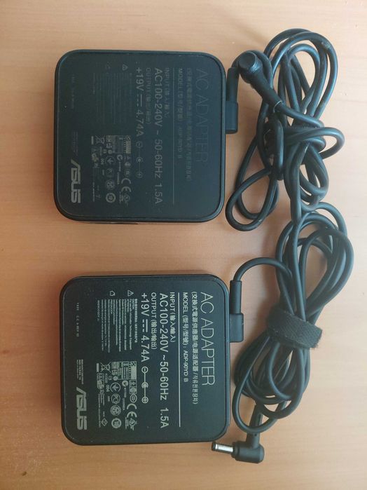 Блок живлення ASUS 19V 4.74A 90W на запчастини (непрацюючий)