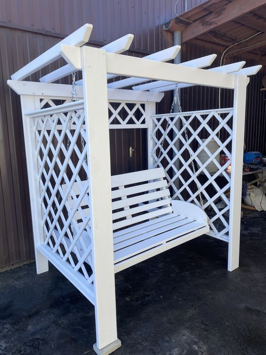 Качеля, гойдалка, пергола