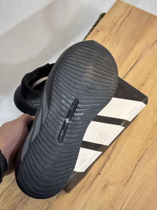 Кросівки Adidas Hyper Boost