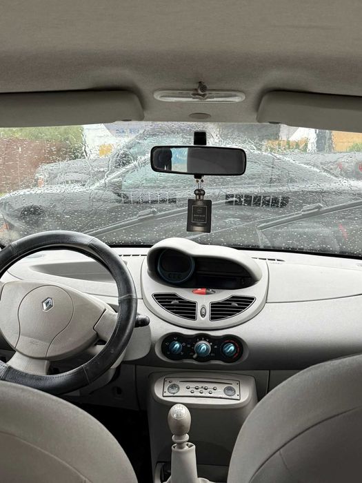 Twingo 2007 1.1 ben bardzo ładny 100% sprawny RACHUNKI bez rdzy