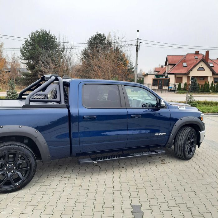 Dodge Ram 1500 HEMI. 5.7 V8 Etorque 401 KM  2023 Rok
