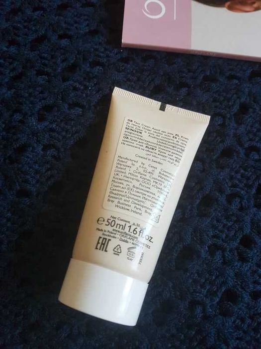 Krem do twarzy Love Nature z chia i miodem Oriflame 50ml