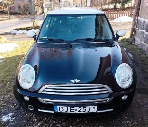 Разборка Mini Cooper  R50  бампер комплектний