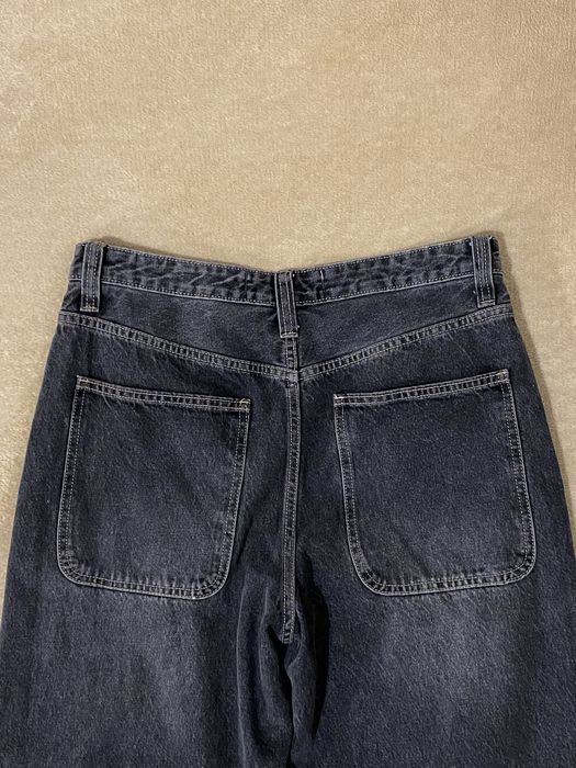 Оригінальні широкі сірі джинси Bershka - must-have у гардеробі