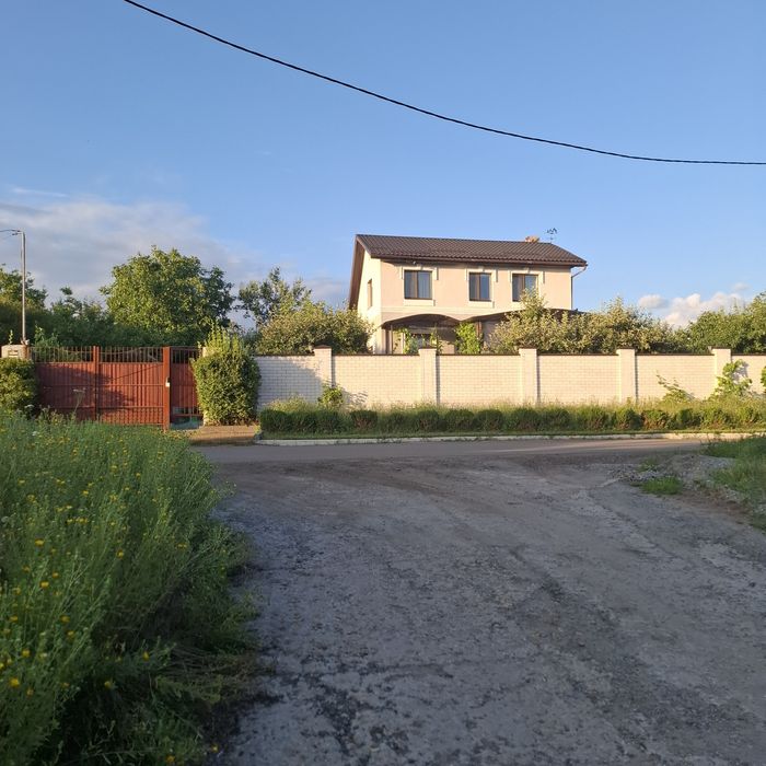 Будинок с земельною ділянкою - Вид 2