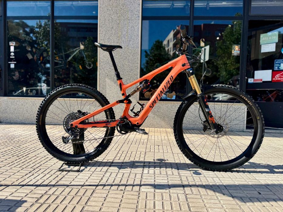 Specialized Turbo Levo 2023 — Fox Factory — Bateria 100% — Excelente estado