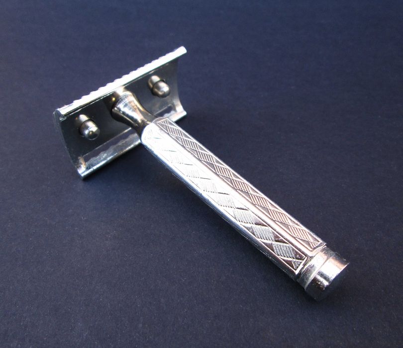 Antiga DORKO Solingen Maquina de Barbear com Lamina - Made in Germany