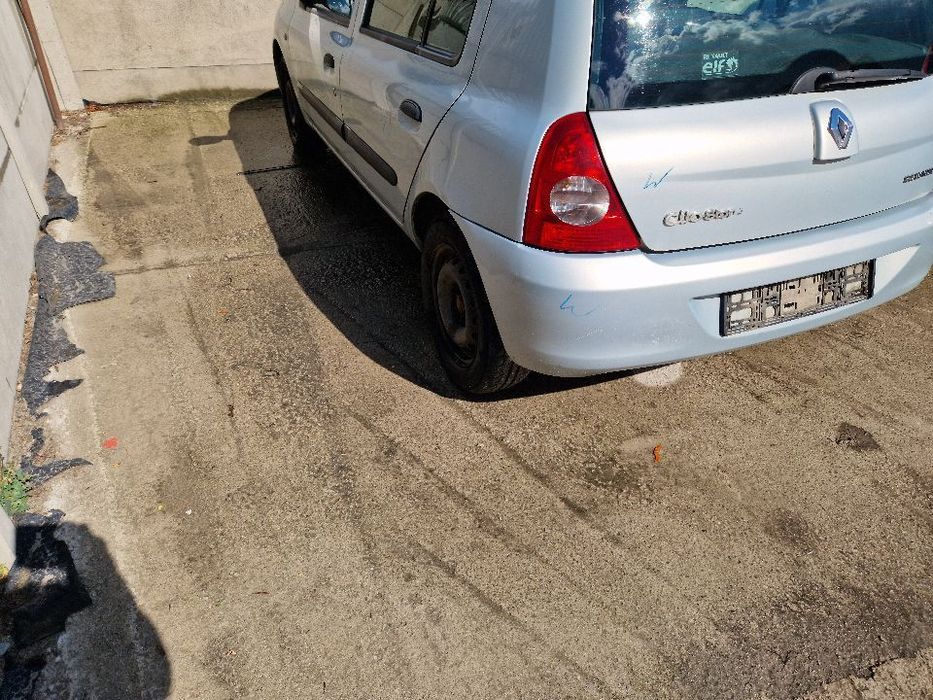 RENAULT CLIO II LIFT LAMPA TYŁ LEWA